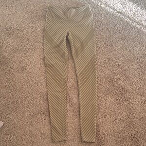 Alo Yoga Striped Tan Leggings